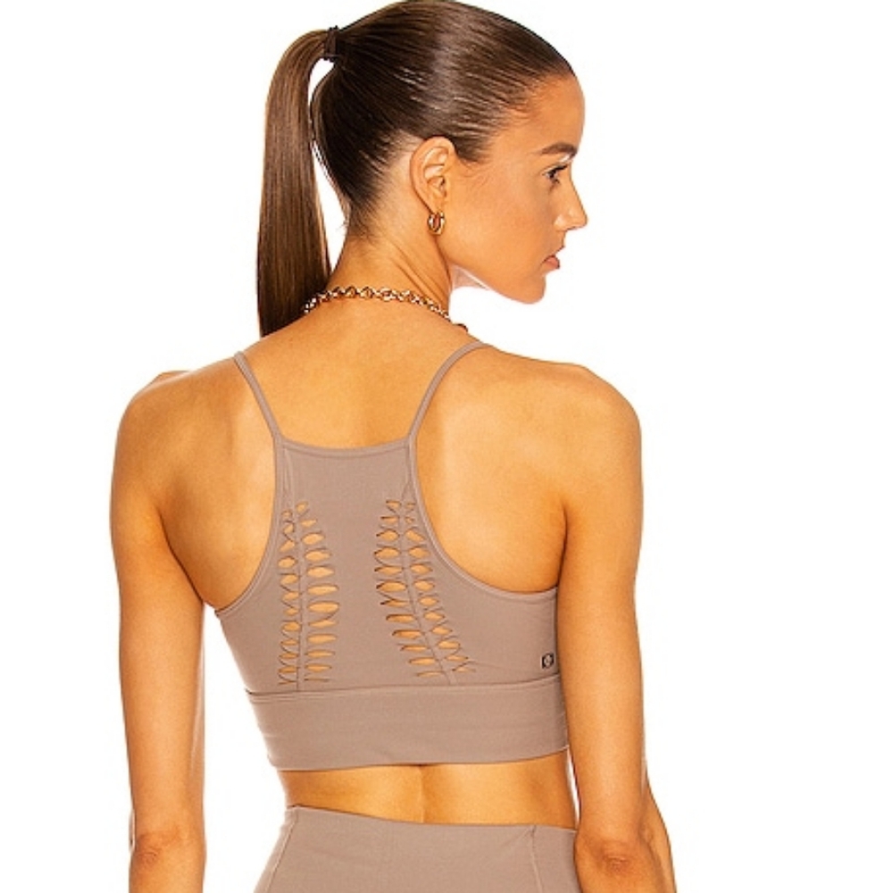 Le Ore Lucca Studio Sports Bra in Mushroom Size S